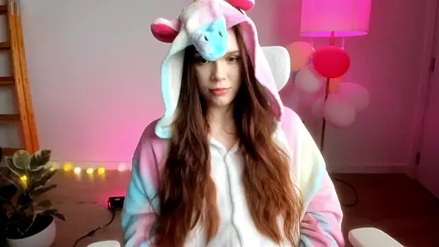 stacyluxxe: διαδικτυακό σόου στην κάμερα