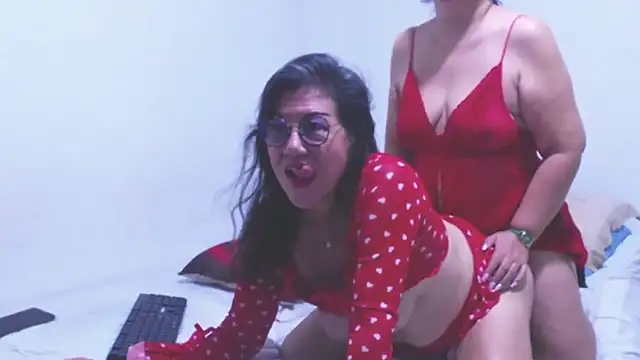 Show de sexycristina_2 na webcam