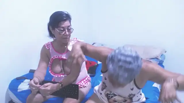 Show de sexycristina_2 na webcam