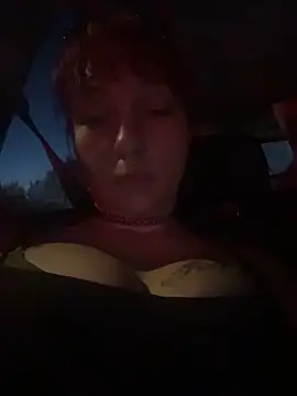 RebelReign Show in webcam