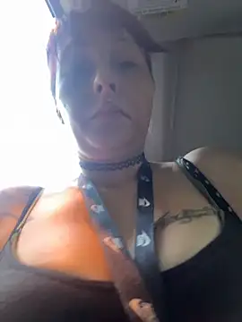 RebelReign's Live XXX Chat