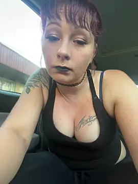 RebelReign's Live XXX Chat