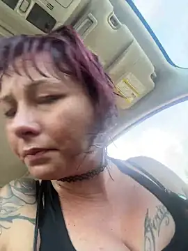 Chat XXX en directo de RebelReign