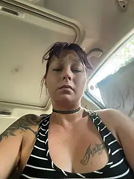 XXX chat uživo modela RebelReign