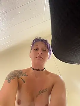 Chat XXX en directo de RebelReign