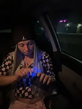 RebelReign's Live XXX Chat