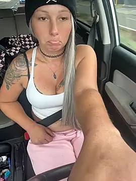 XXX chat uživo modela RebelReign