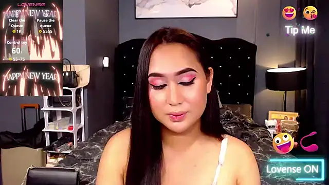 HOTTESTCANDYTS Webcam show