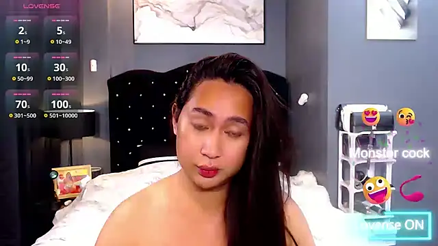 HOTTESTCANDYTS webcam show