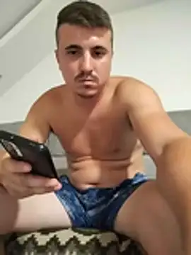 MrNoBoDy000 – Kamerová šou