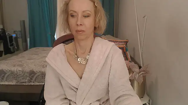 XXX chat uživo modela LuxuryNika