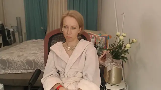 LuxuryNika – Kamerová šou