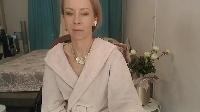 LuxuryNika élő XXX-chatje