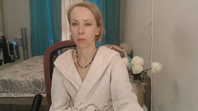 LuxuryNika – Kamerová šou
