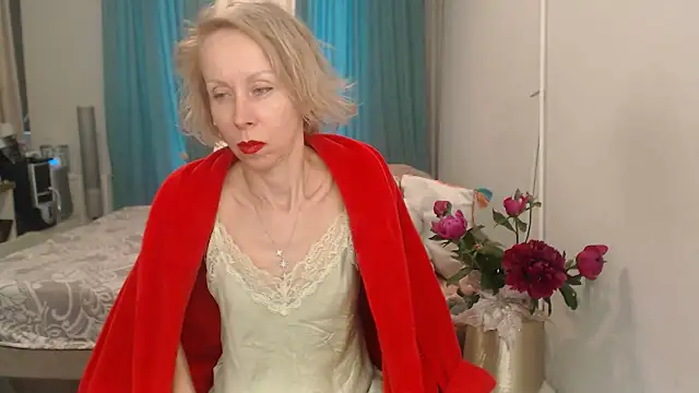 LuxuryNika Adlı Modelin Canlı XXX Sohbeti