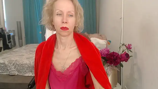 LuxuryNika: онлайн-секс-чат