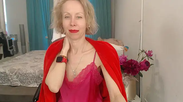 LuxuryNika's Webcam Show