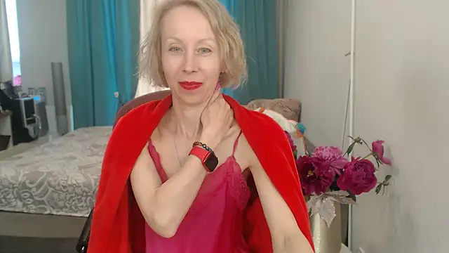 LuxuryNika Chat XXX in diretta