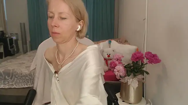 LuxuryNika 网络视讯表演