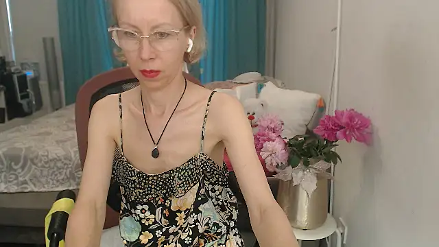LuxuryNika Live XXX-Chat