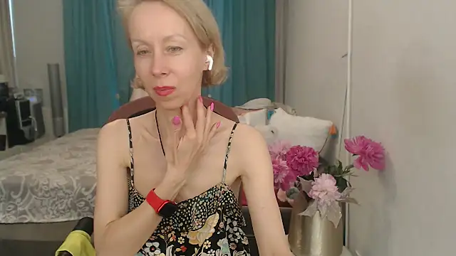 Chat XXX en directo de LuxuryNika