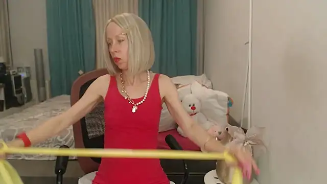 LuxuryNika's Live XXX Chat
