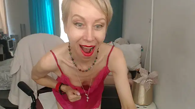 LuxuryNika Webcam show