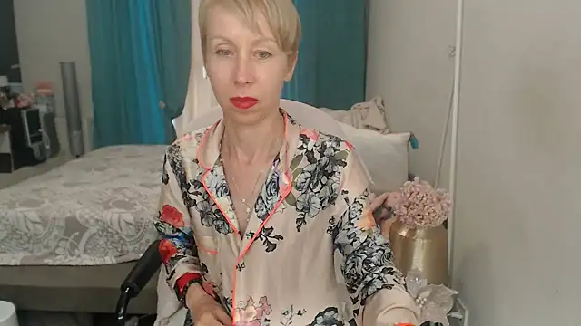 LuxuryNika: вебкам-шоу