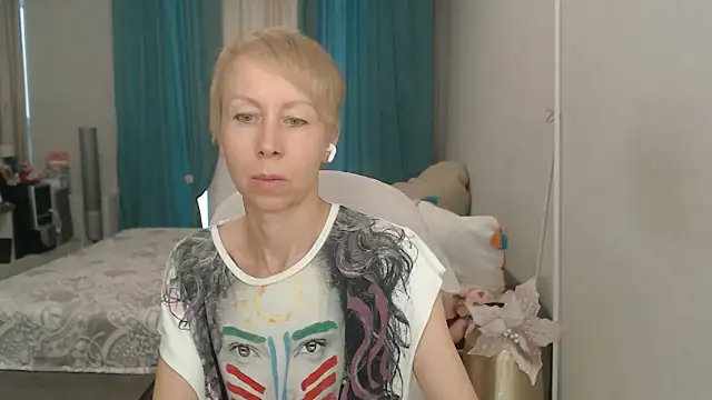 LuxuryNika – webcam-show