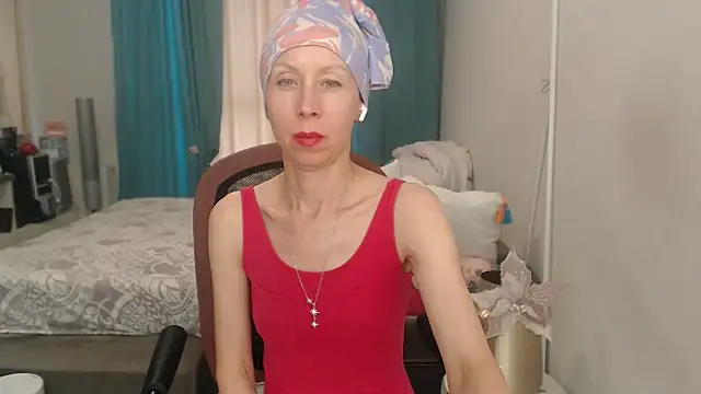 Show de LuxuryNika na webcam