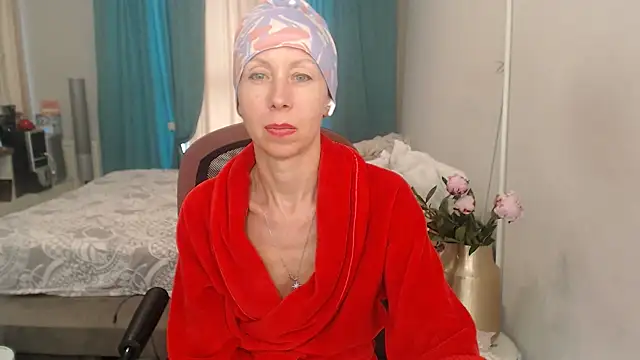 LuxuryNika's Live XXX Chat