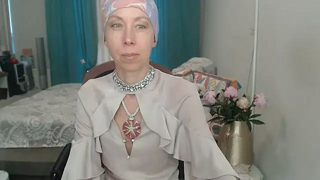 LuxuryNika Webcamshow