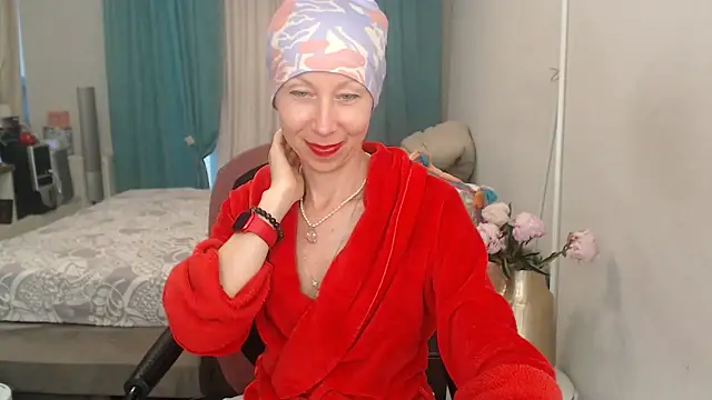 LuxuryNika's Webcam Show