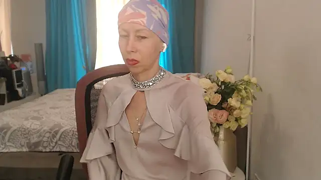 Chatroom XXX en direct de LuxuryNika