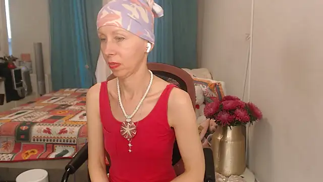 LuxuryNika XXX чат на живо