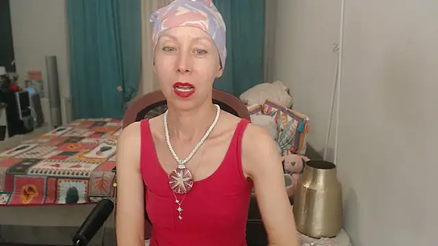 LuxuryNika Show in webcam