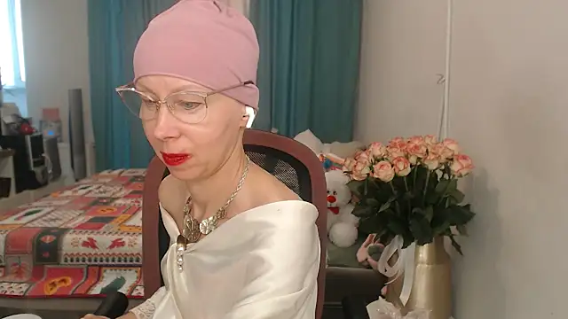 Show modela LuxuryNika na web-kameri