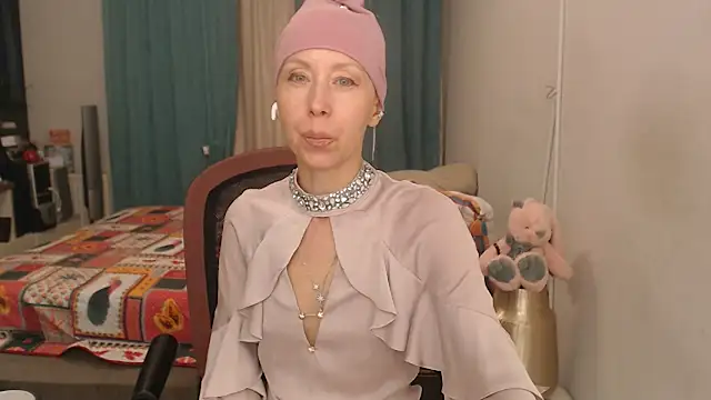 XXX chat uživo modela LuxuryNika