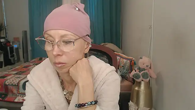 LuxuryNika Live XXX-Chat