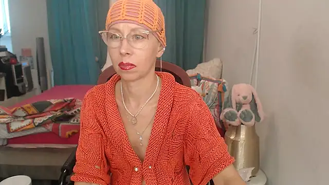 LuxuryNika live XXX chat