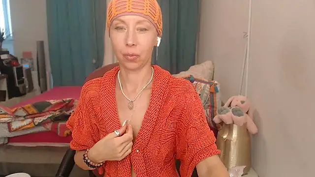 LuxuryNika live XXX chat