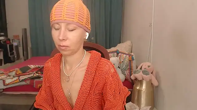 LuxuryNika live XXX chat