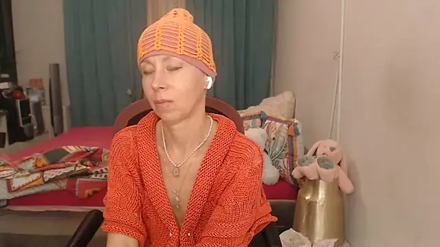 LuxuryNika Chat XXX live