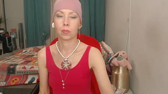 LuxuryNika – Naživo XXX chat