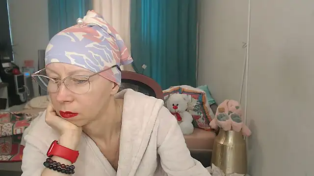 LuxuryNika's Webcam Show