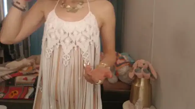 Chat XXX en directo de LuxuryNika