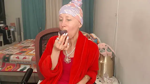 LuxuryNika – Naživo XXX chat