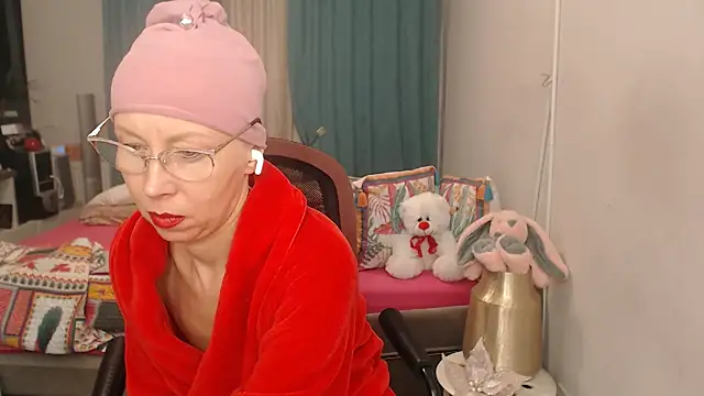 LuxuryNika's Webcam Show