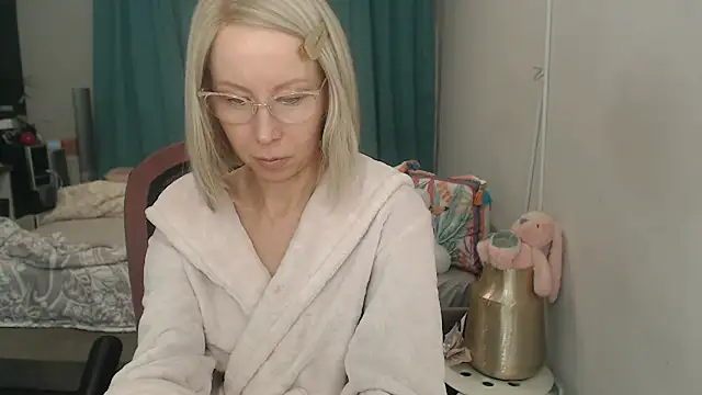 XXX chat uživo modela LuxuryNika