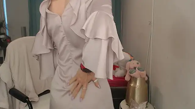 LuxuryNika Adlı Modelin Canlı XXX Sohbeti